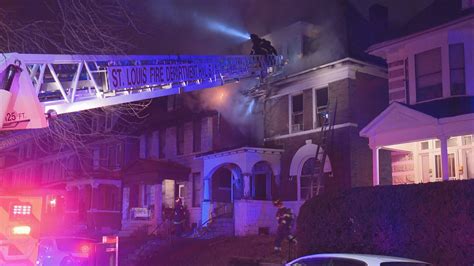 1 person rescued from apartment fire in south St. Louis City